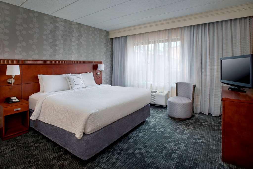 Sonesta Select Boston Foxborough Mansfield Hotel Room photo